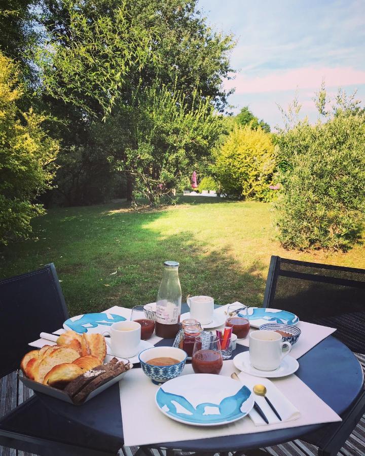 Les Arbres Rouges Bed & Breakfast Sucé Екстериор снимка