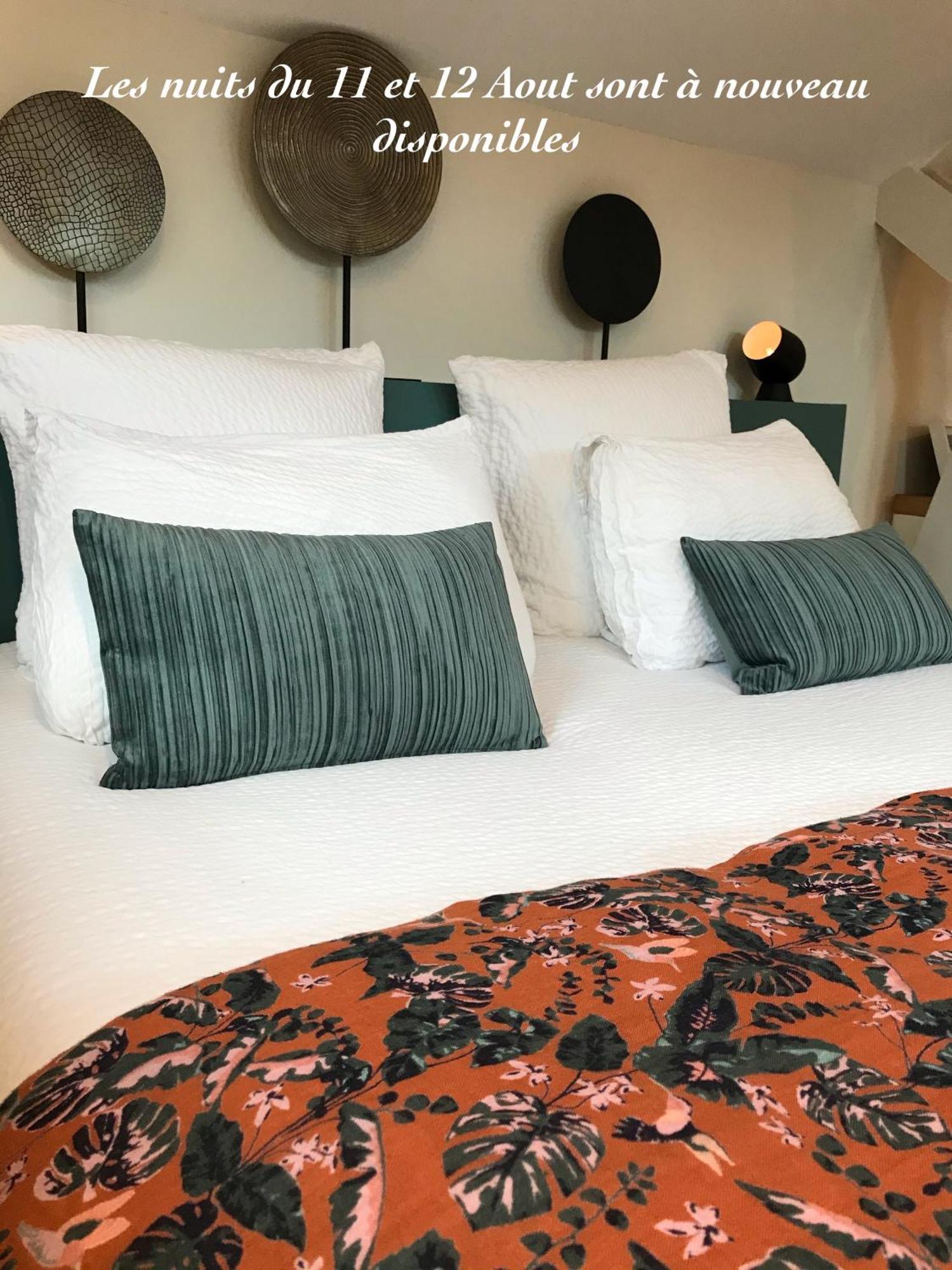 Les Arbres Rouges Bed & Breakfast Sucé Екстериор снимка
