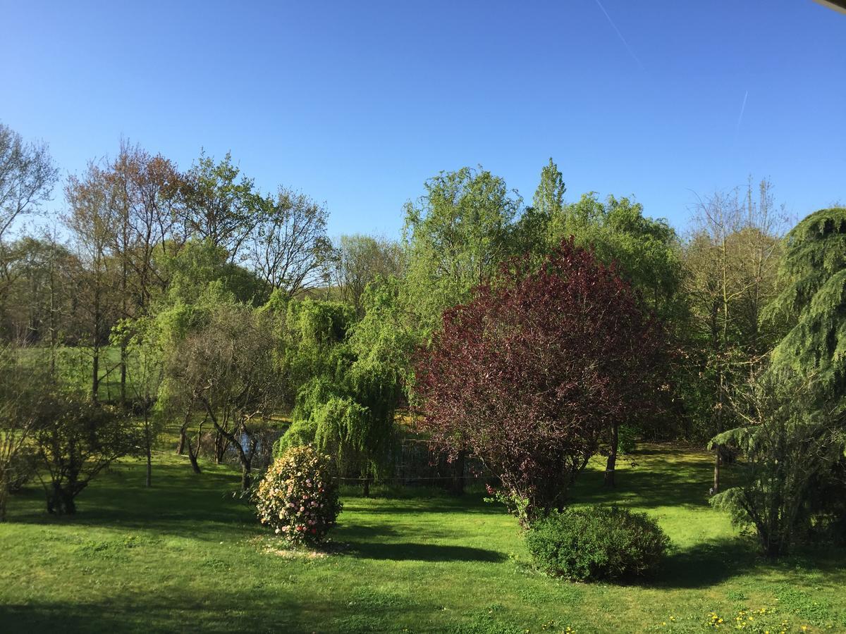 Les Arbres Rouges Bed & Breakfast Sucé Екстериор снимка
